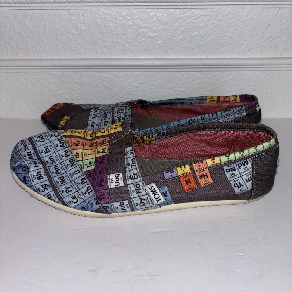 TOMS Periodic Table Alpargata Slip-on Shoes Chemistry/Science Print Size: 9.5 - Picture 5 of 8